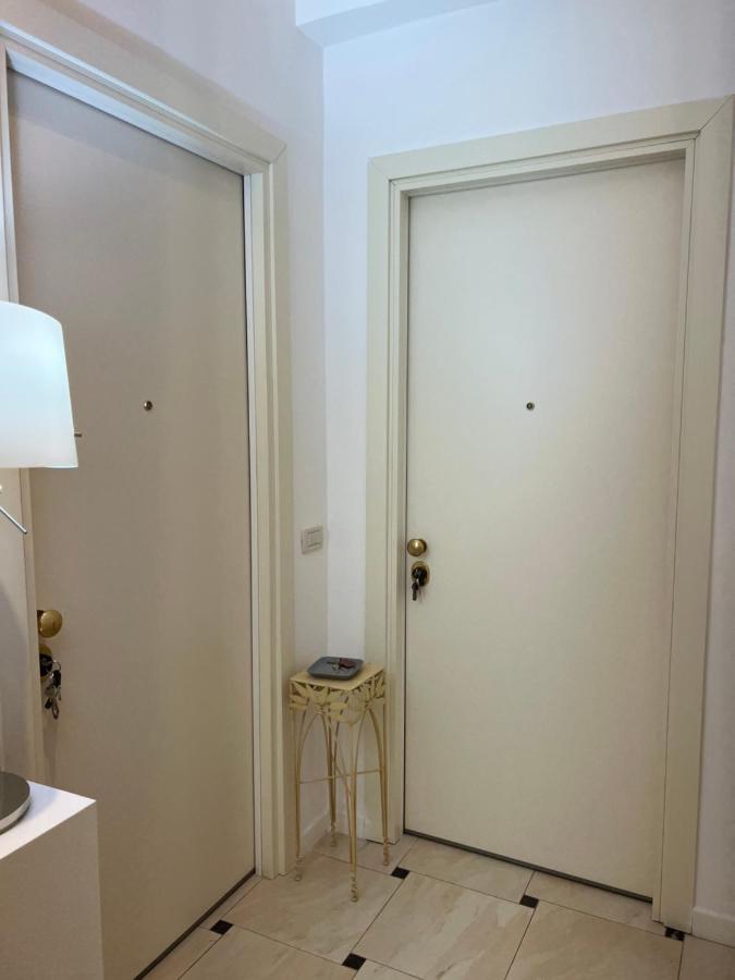 Appartement Riva Dei Fiori à Viareggio Extérieur photo